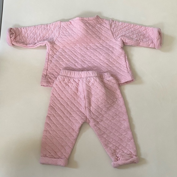 Carters Pink 2 Piece - Top and Bottom - 6M - Picture 6 of 6